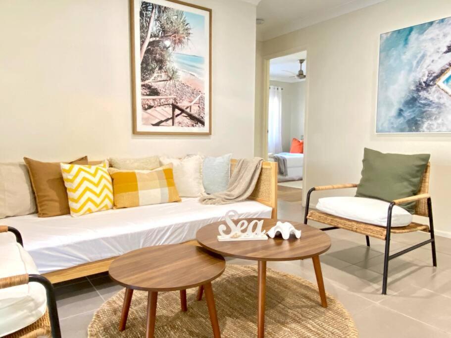 Oasis By The Pool, Thrilling Themeparks. Holiday home Gold Coast