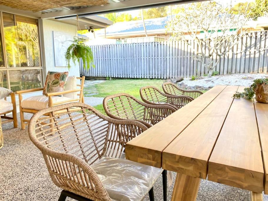 Oasis By The Pool, Thrilling Themeparks. Holiday home *